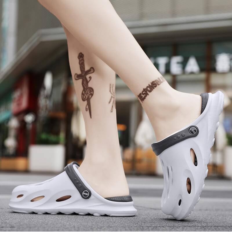 CASTELLANO MILANO CLOGS