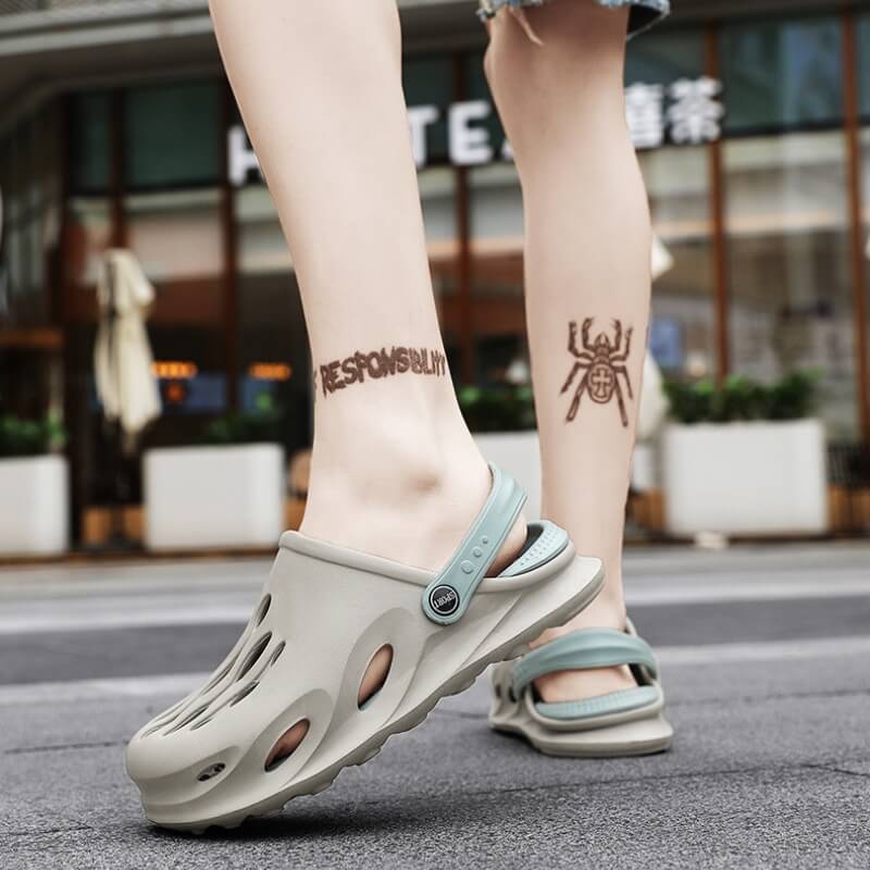 CASTELLANO MILANO CLOGS