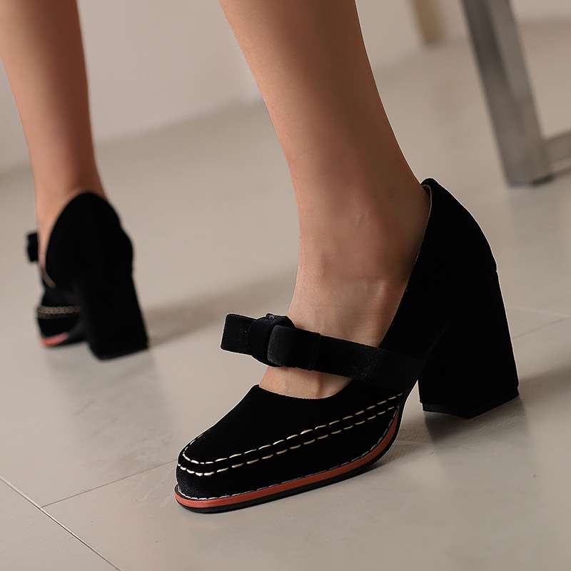 VELOURA VELVET LOAFERS