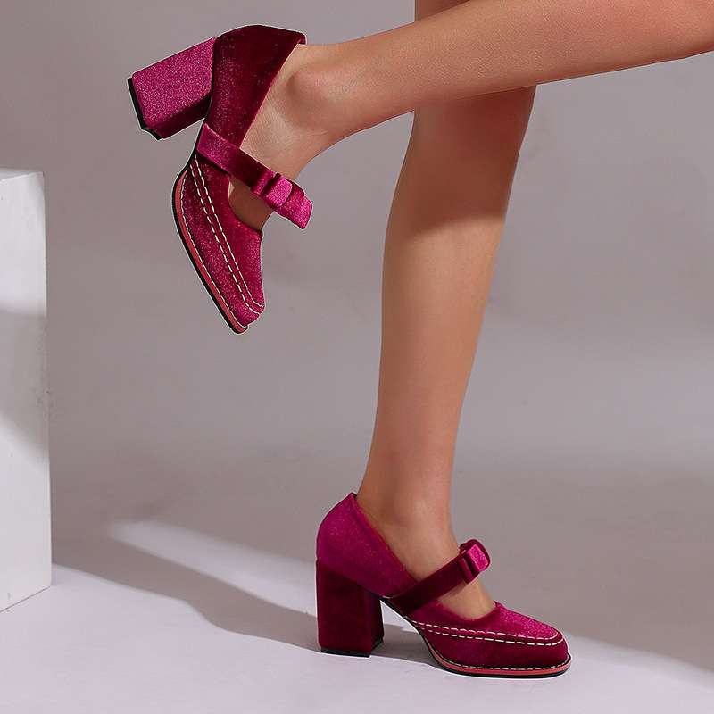 VELOURA VELVET LOAFERS