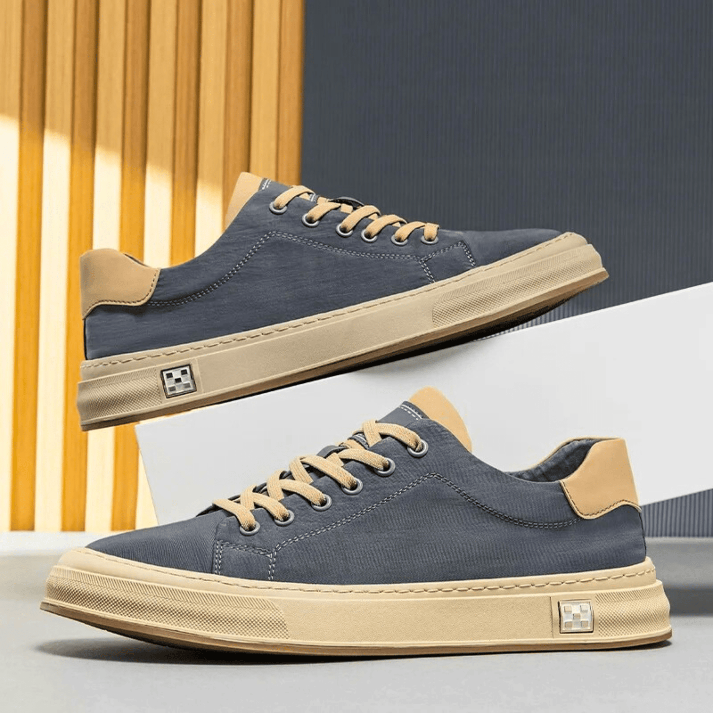 CASTELLON SUEDE SNEAKER