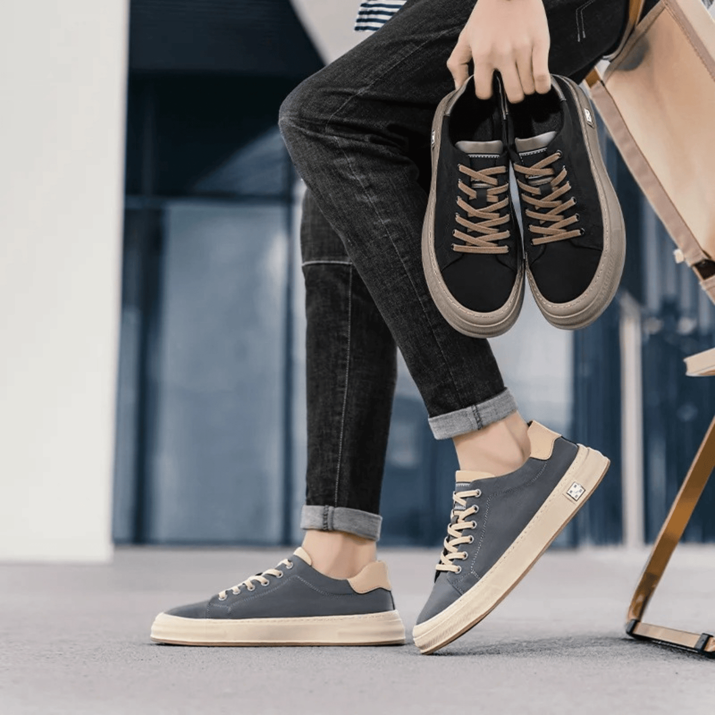 CASTELLON SUEDE SNEAKER